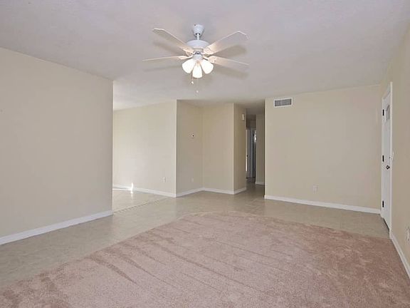 4th image of 308 S Palm Ave