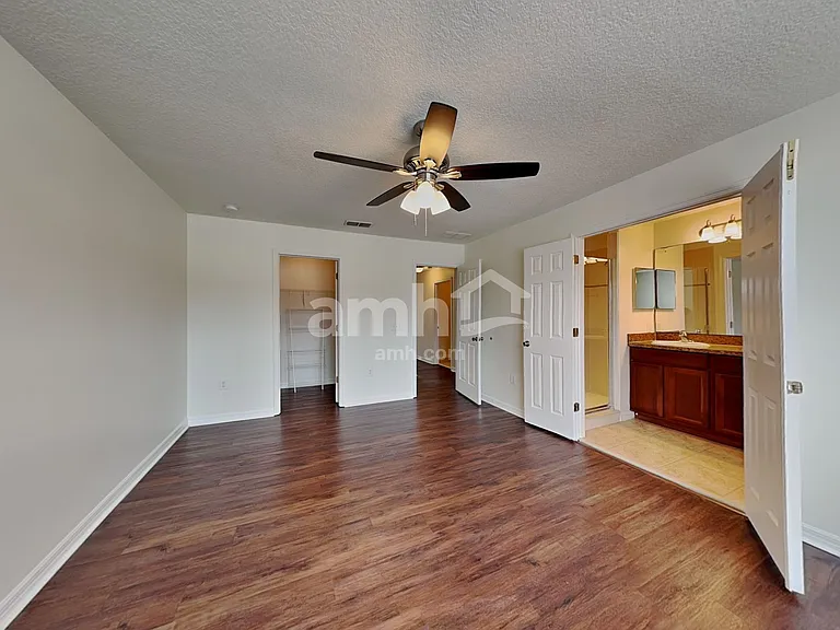 6105 Timber Crest Dr — Photo 9