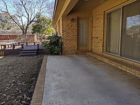 3rd image of 410 Beechwood Dr