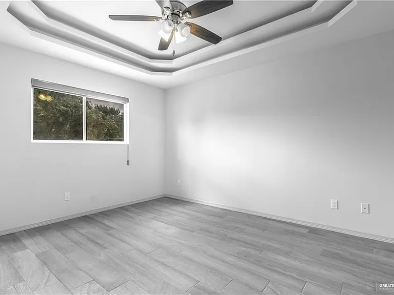 1929 Sunset Dr — Photo 9