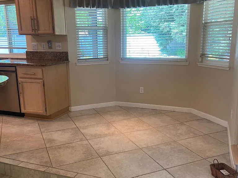 264 Thorndike Way — Photo 12