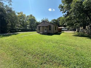 1203 Locust St, Pleasanton, KS 66075