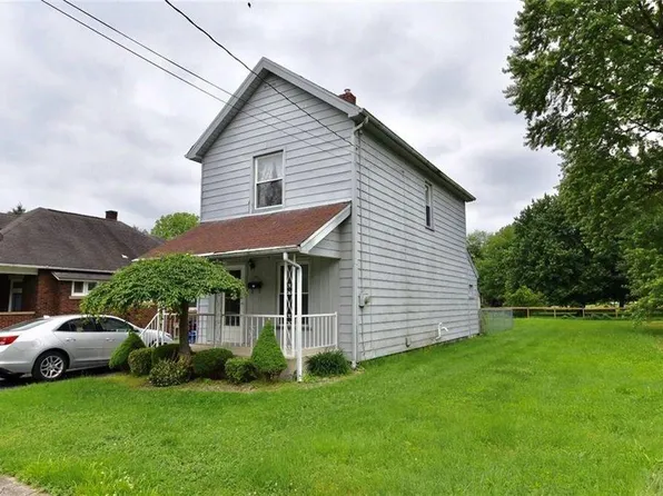 60 Princess St, Campbell, OH 44405