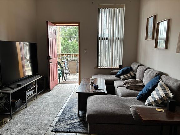 2nd image of 1337 W Huron St APT 3R