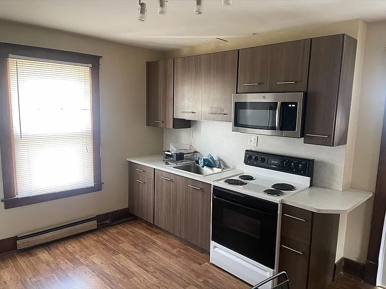 109 S Beeson Ave #2 — Photo 5