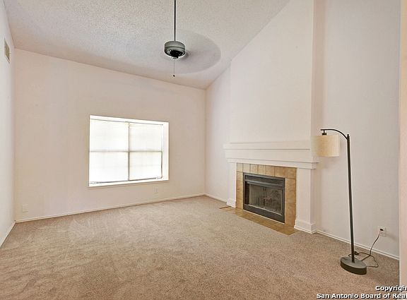 3rd image of 7051 Beech Trail Dr