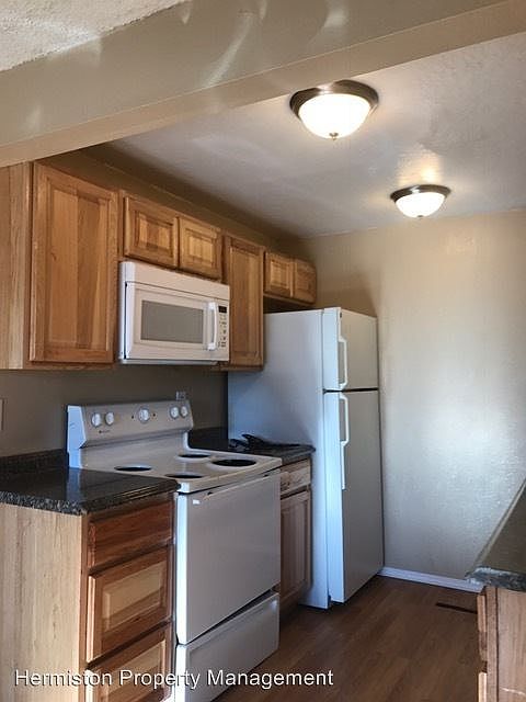 2nd image of 350 E Dogwood Ave APT A