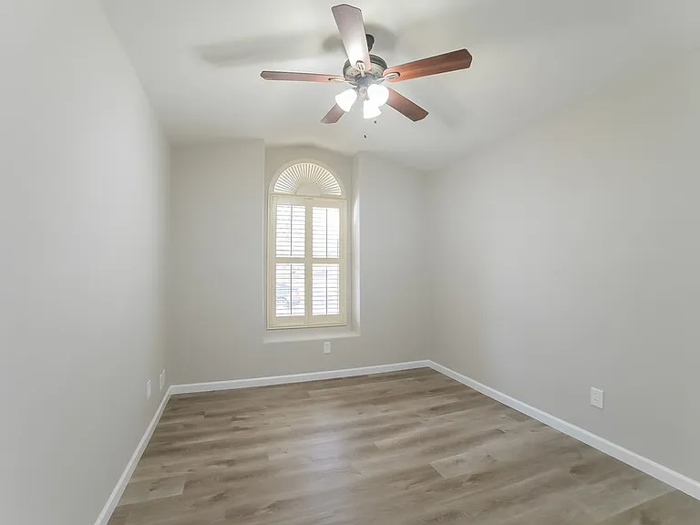 15345 W Lea Ln — Photo 14