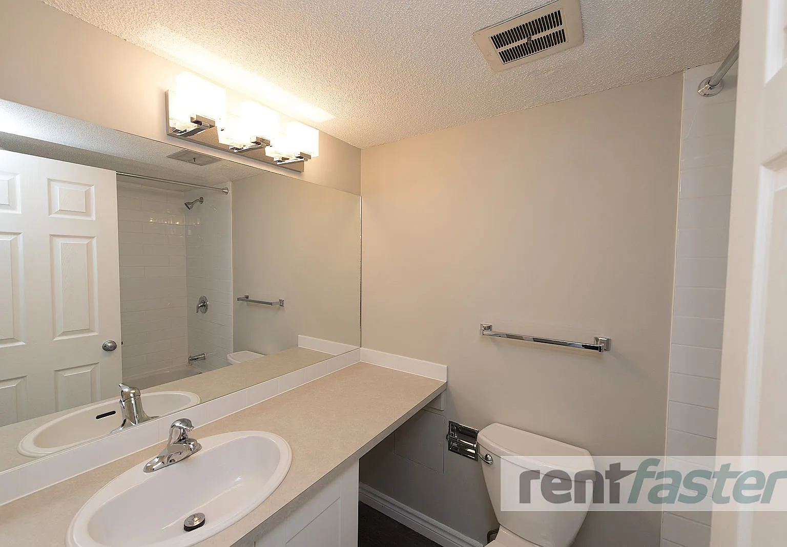 2315 14A Street S.W. — Photo 4