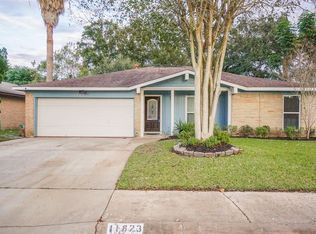 11823 S Marcia Cir, Houston, TX 77071