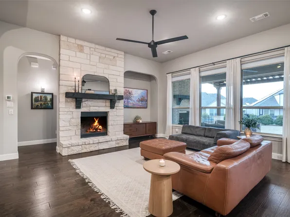 2705 Juniper Ct, Heath, TX 75126