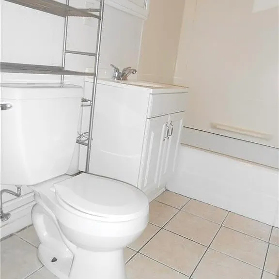 166 Booth St — Photo 12
