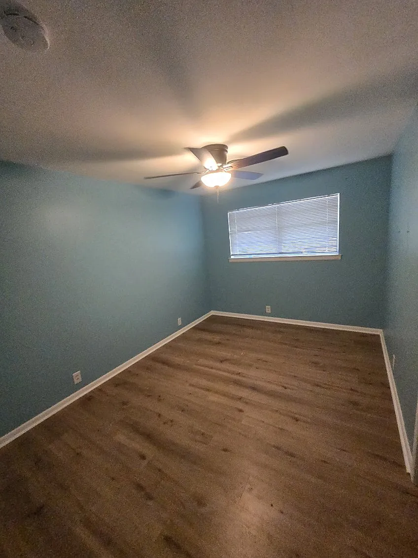 4 bed, 2068 sqft, $2,095 — Photo 4