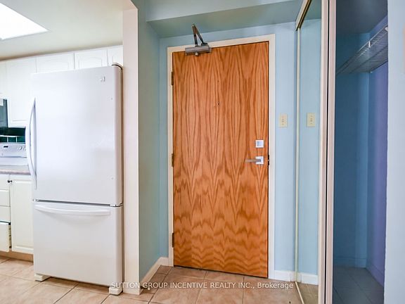 3rd image of 65 Ellen St #1005