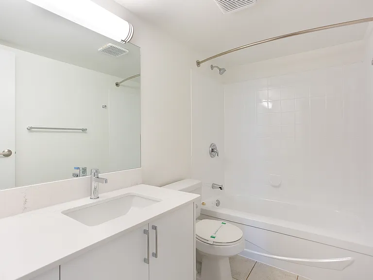 4637 Macleod Trl SW — Photo 10