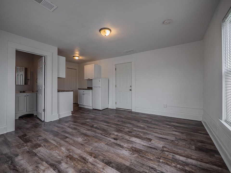 1st image of 108 N Buchanan St #5