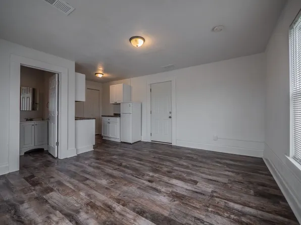The Flats, 108 N Buchanan St #5, Maryville, MO 64468