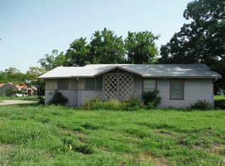 308 W Cockrell St, Celeste, TX 75423