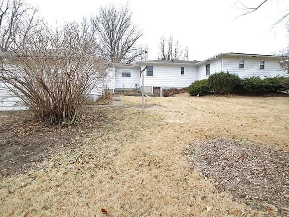 5th image of 11 Grainey Dr