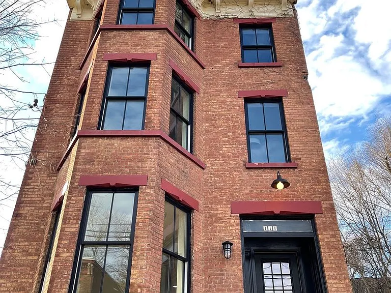 111 Johnston St. — Photo 10