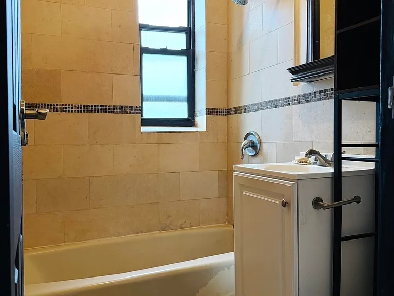 57 Corbin Ave #34 — Photo 6