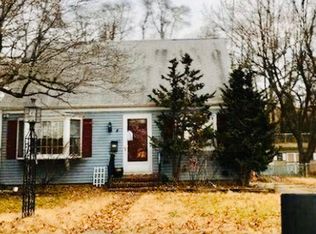 4 Birkshire Rd, Hamilton, NJ 08619