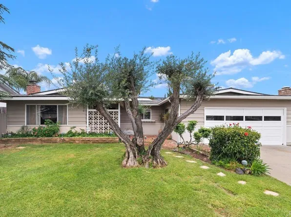 321 Chestnut Ln, Escondido, CA 92025