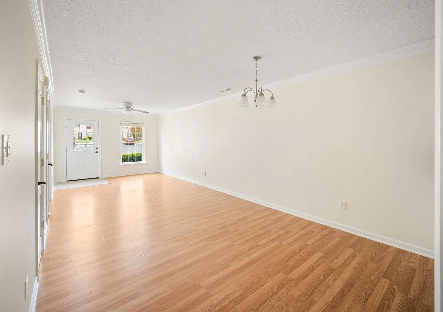 66 Old Tavern Cir — Photo 4