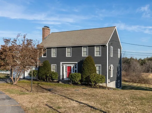 75 Heywood Rd, Sterling, MA 01564