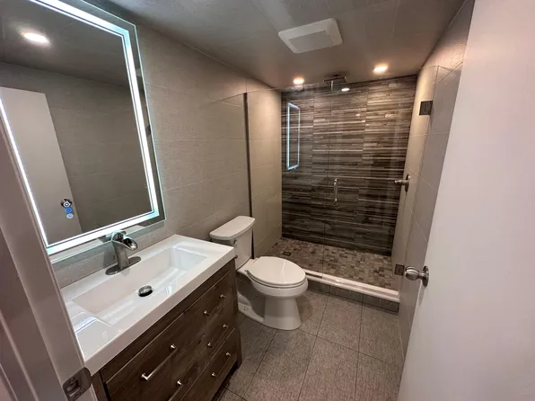 169 S Plaisted Ave, Smithtown, NY