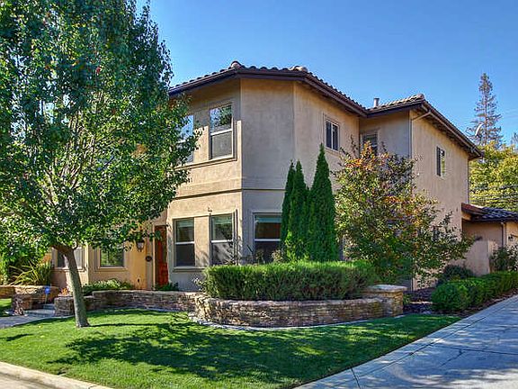 5th image of 813 Sierra Oaks Vista Ln