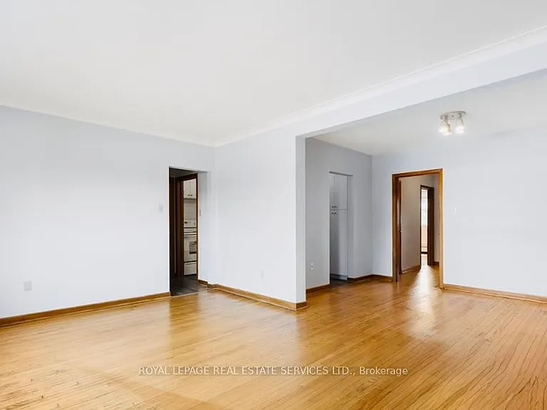 50 Peter St N #2 — Photo 16