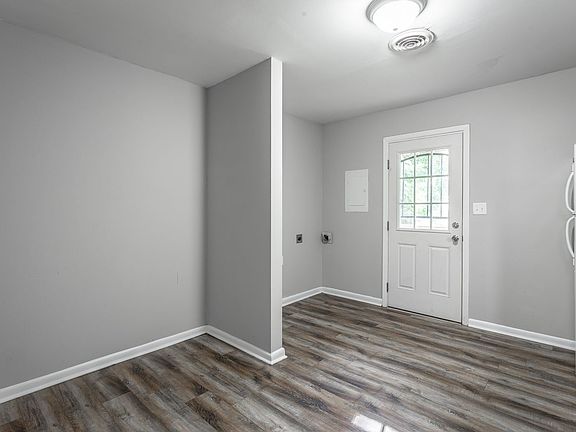 5th image of 4711 Murray Lake Ln #A