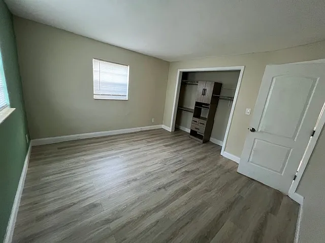 2831 NE Savannah Rd — Photo 18
