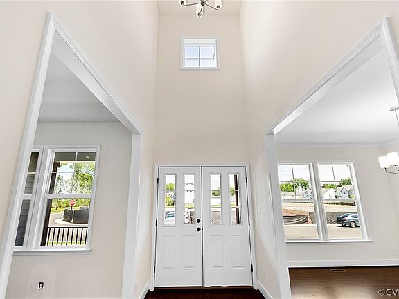4th image of 10799 Porter Park Lane Gln