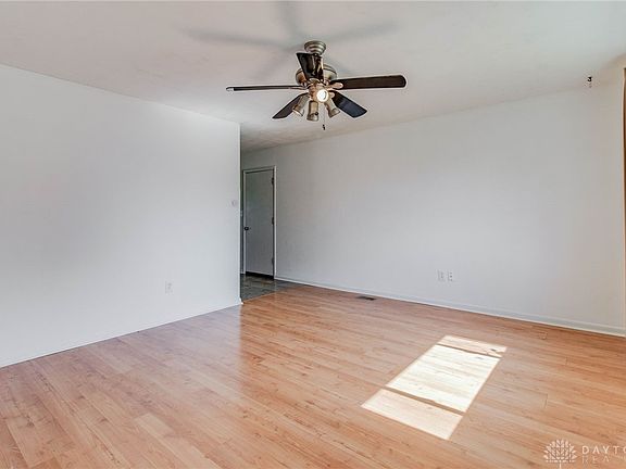 4th image of 4517 Cynthia Dr