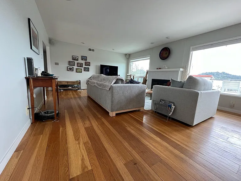 1776 Parrott Dr — Photo 4