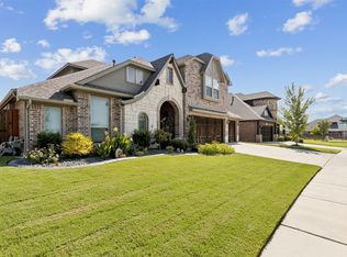 404 Richard St, Burleson, TX 76028