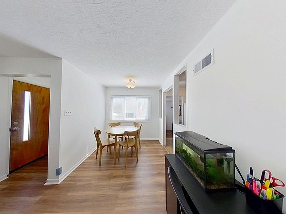 3rd image of 446 N Main St