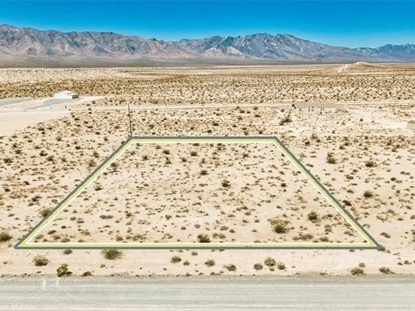 9160 S Raymond St, Pahrump, NV 89048