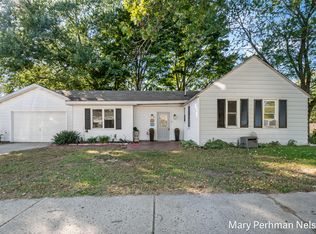 482 W 22nd St, Holland, MI