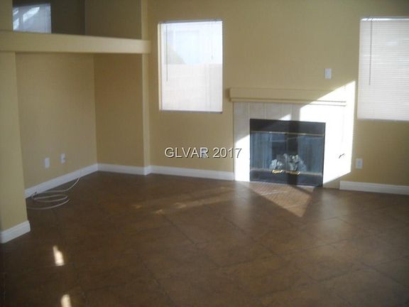 4th image of 6264 Highland Gardens Dr