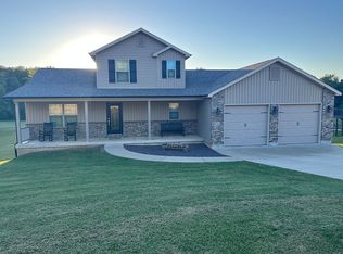 9513 Bellflower Ln, Hillsboro, MO 63050