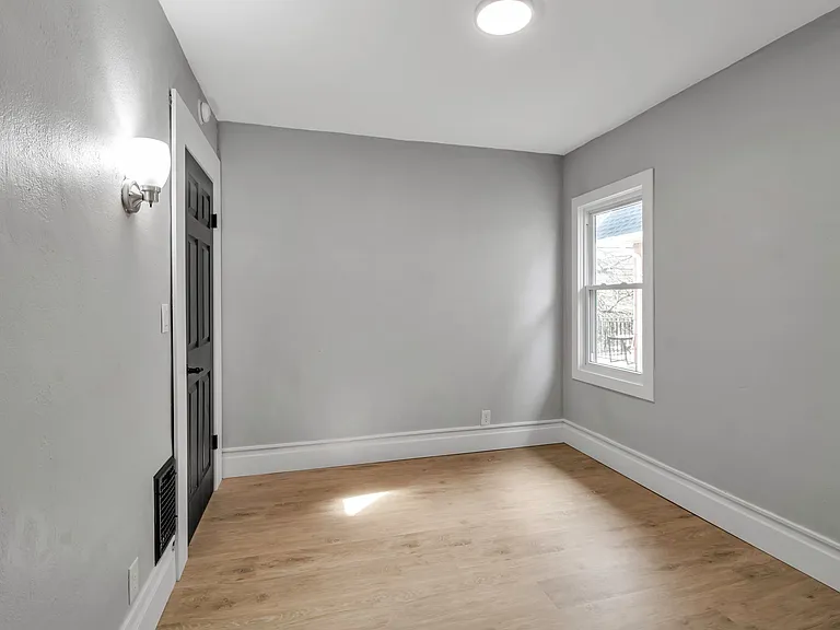 26 Roanoke Pkwy — Photo 22