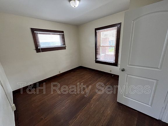 5th image of 1534 Dawson St