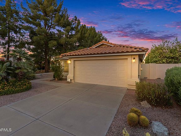 3rd image of 1517 S ASH Drive