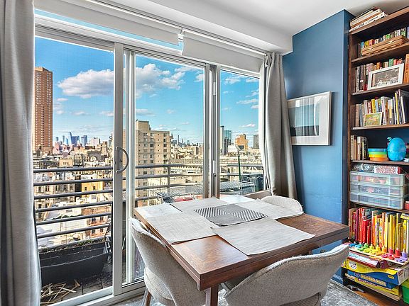 3rd image of 31 Monroe St Penthouse B