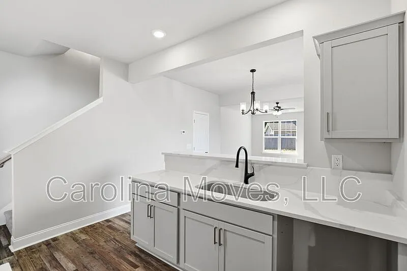 2 bed, 2.5 bath, 1134 sqft, $1,595 — Photo 4