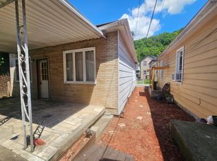 754 Main St, Follansbee, WV