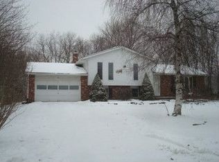 12865 Troyer Ave NW, Uniontown, OH